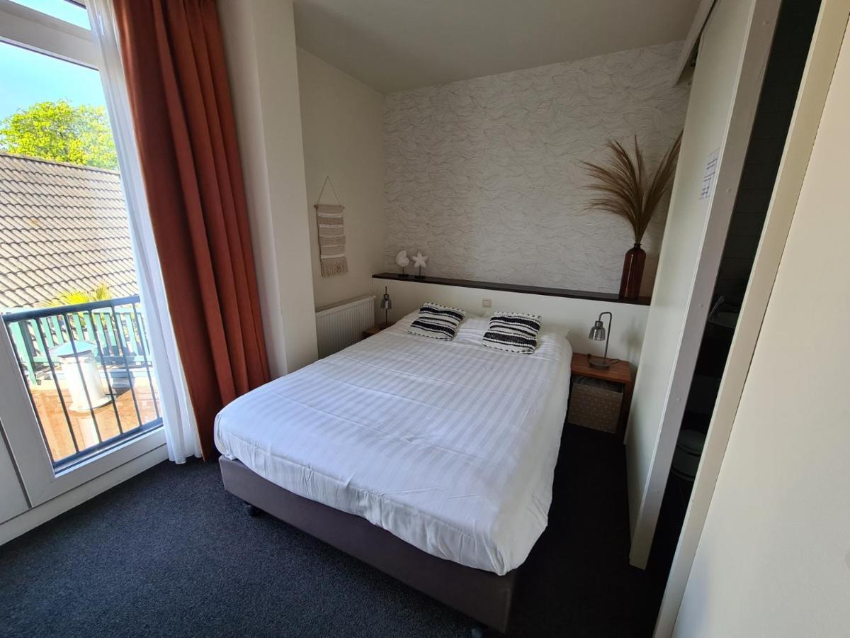 Boutique Hotel De Raetskamer Noordwijkerhout Bagian luar foto